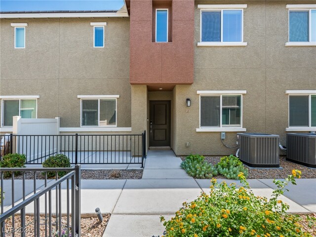 view of front of home featuring central AC