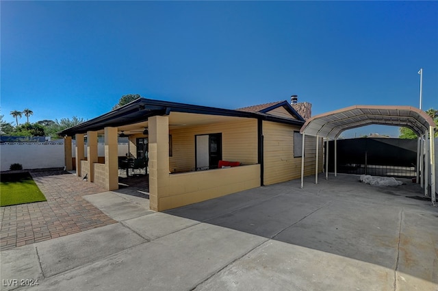 view of front facade featuring a carport