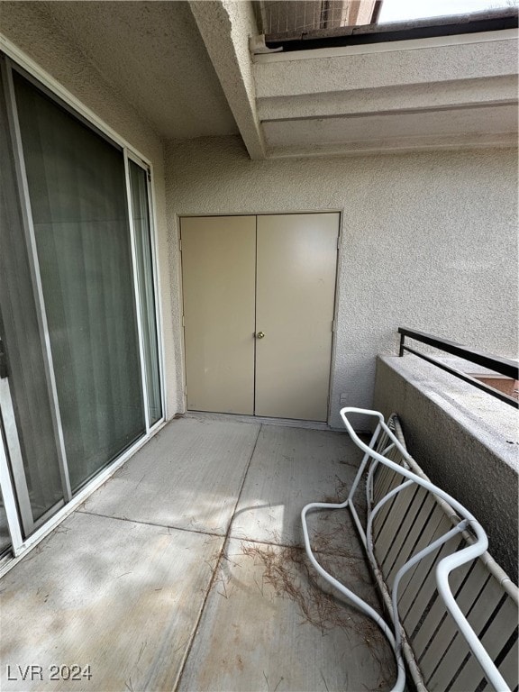 balcony featuring a patio