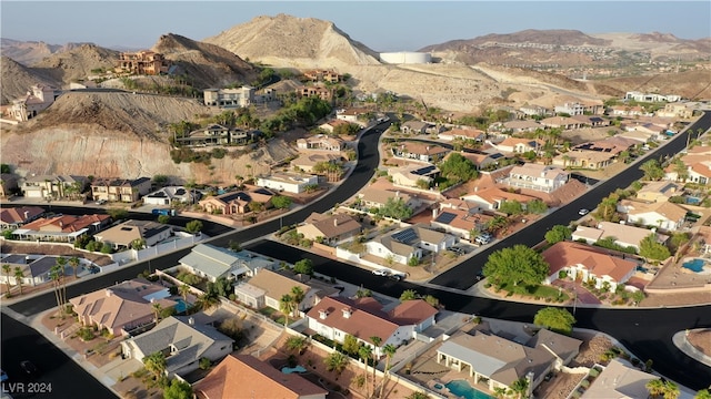 bird's eye view with a mountain view