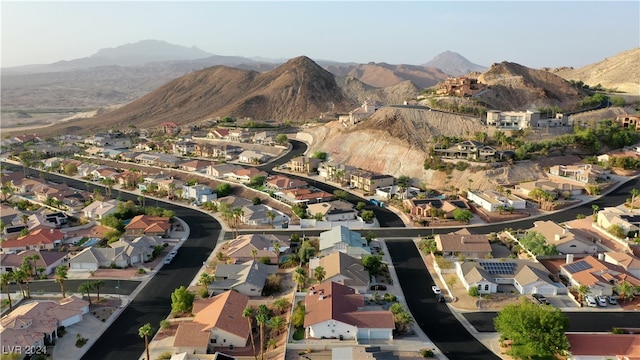 bird's eye view with a mountain view