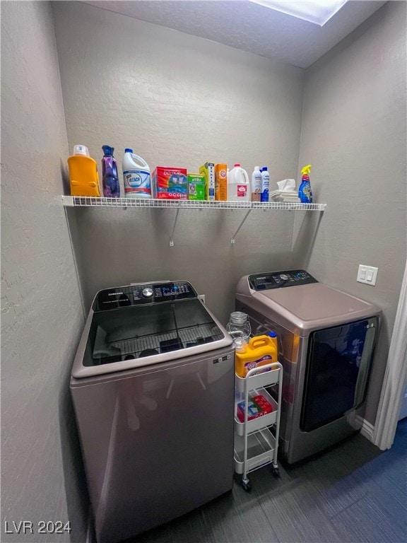 laundry room featuring independent washer and dryer