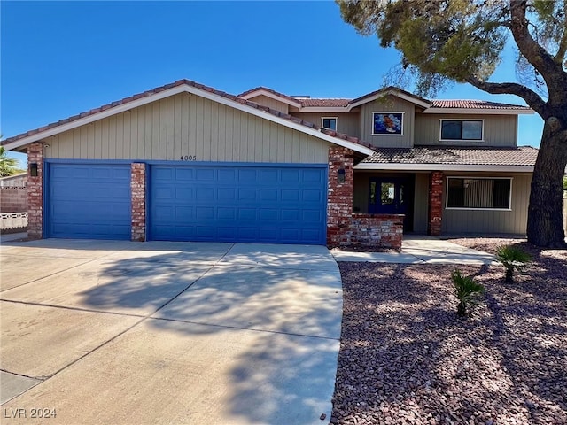 view of front of house featuring a garage