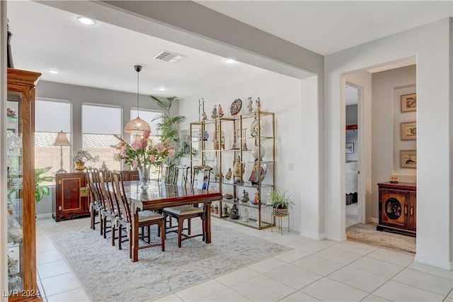 dining space featuring light tile patterned flooring, visible vents, recessed lighting, and baseboards