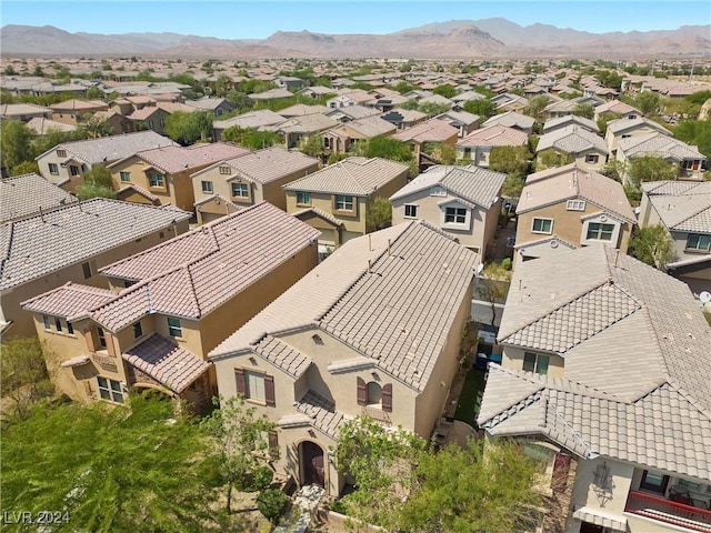 bird's eye view with a mountain view