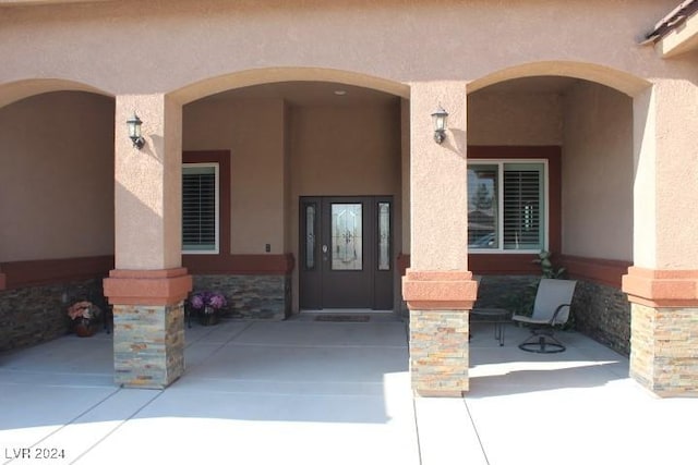 view of entrance to property