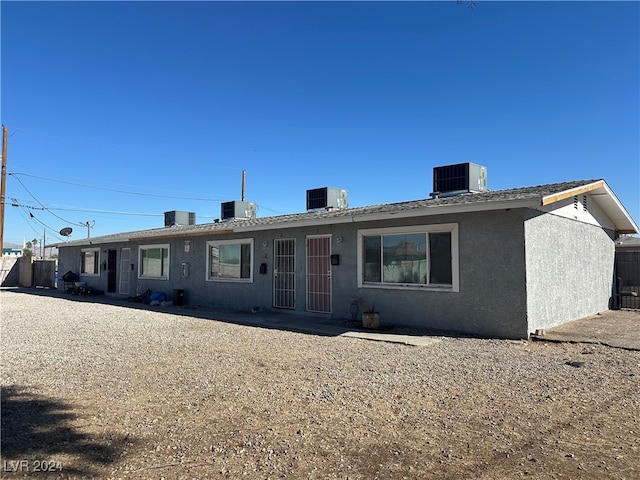 ranch-style house featuring central AC