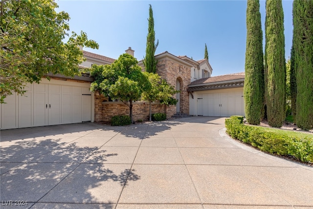 view of front of house with a garage