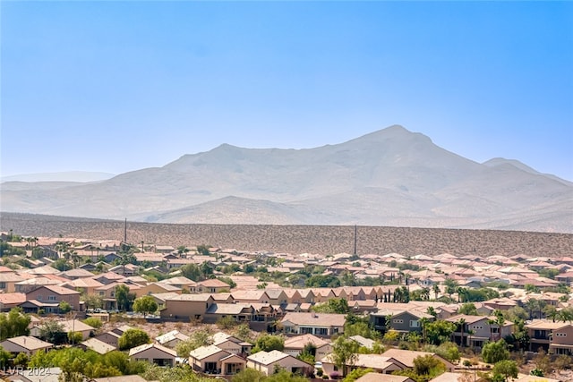 drone / aerial view featuring a mountain view