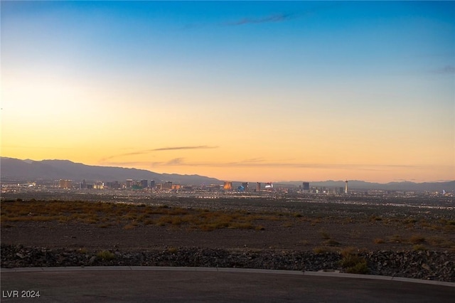 673 Dragon Point Dr, Henderson, NV 89012