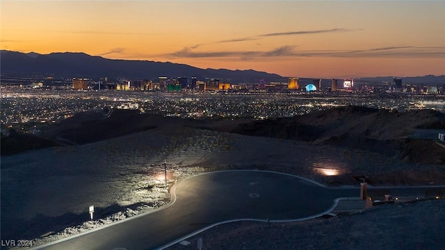 673 Dragon Point Dr, Henderson, NV 89012