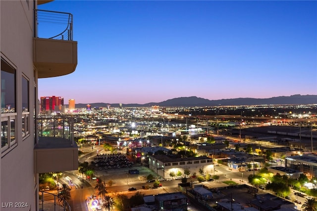 city view featuring a mountain view