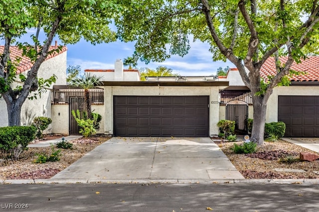 view of front facade with a garage