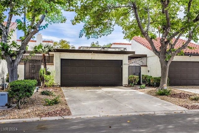 view of front facade with a garage