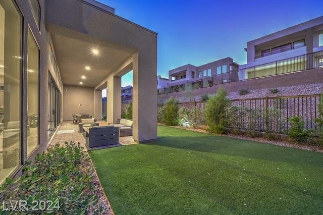 view of yard featuring a patio