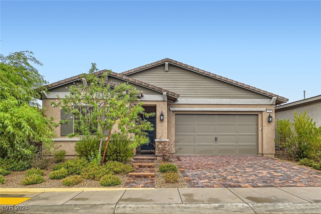 view of front of house with a garage