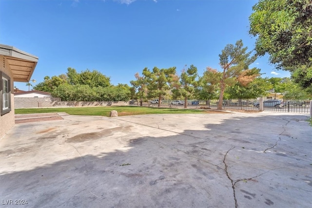 view of yard with a patio area