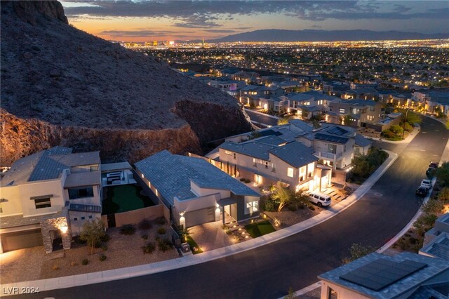 view of aerial view at dusk