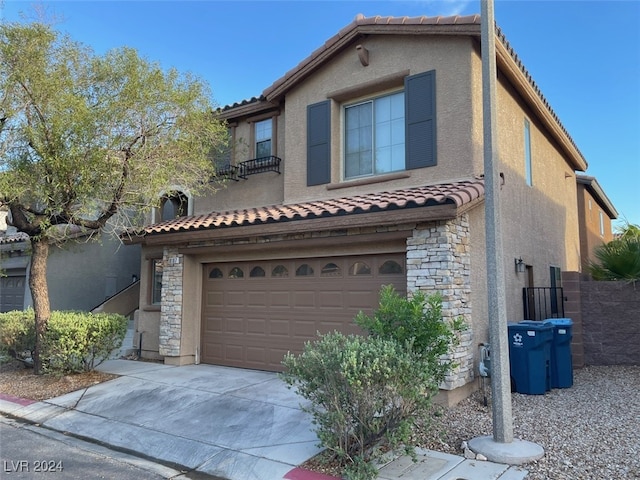 view of front of home featuring a garage