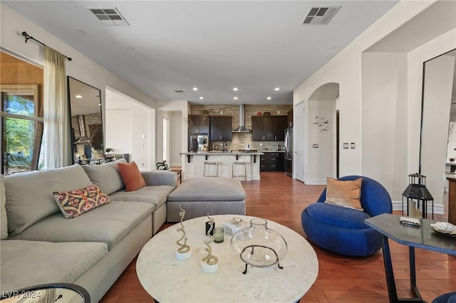 6 Lago Turchino Ct, Henderson, NV 89011 - living area featuring wood finished floors, visible vents, and recessed lighting