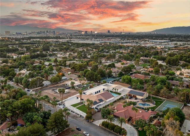 view of aerial view at dusk