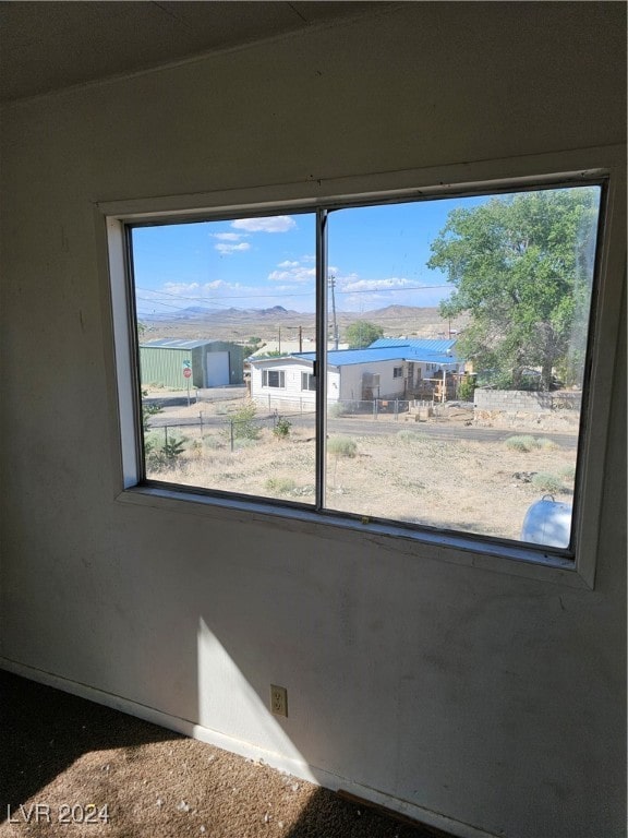 interior details featuring a mountain view