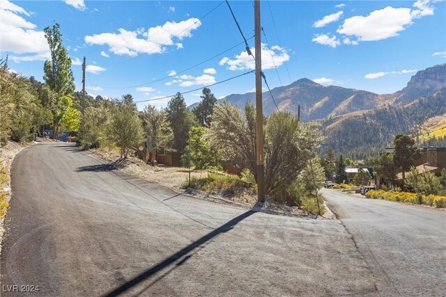 view of street featuring a mountain view