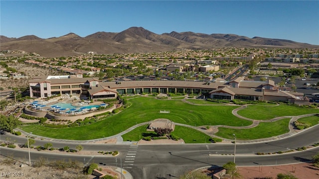 drone / aerial view featuring a mountain view