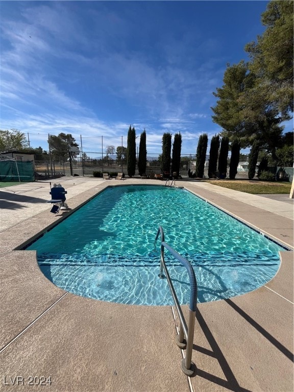 Listing photo 3 for 280 W Ellendale St, Pahrump NV 89048