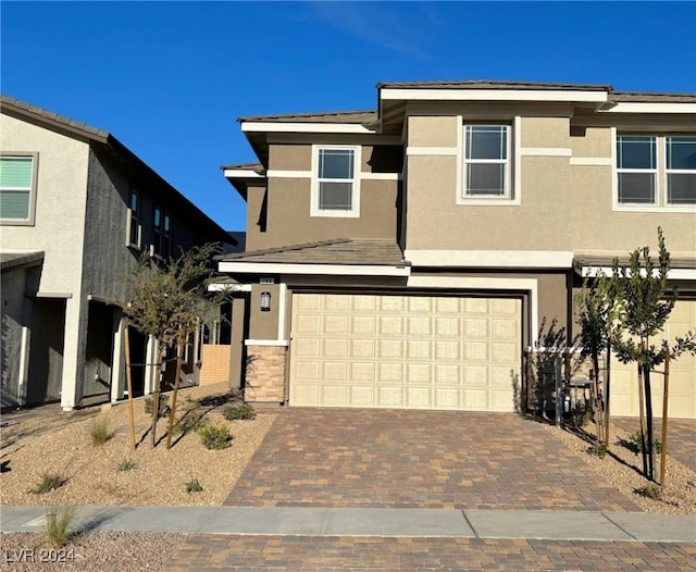 view of front facade featuring a garage