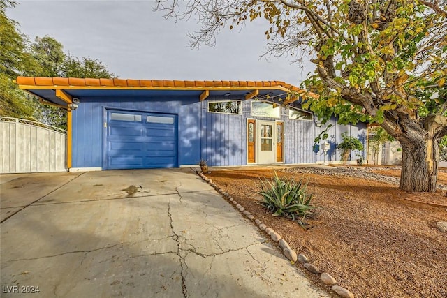 view of front of home featuring a garage