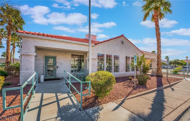 view of front of property