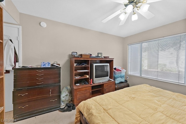 bedroom with carpet flooring and ceiling fan