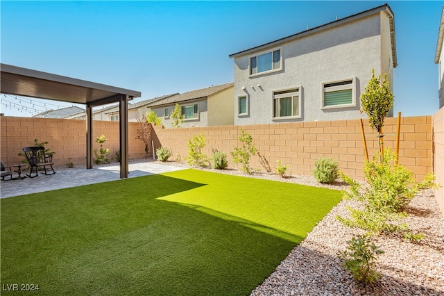 view of yard with a patio area