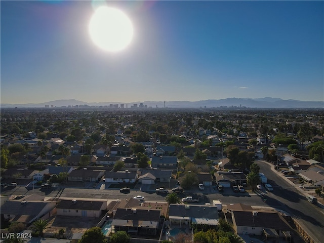 bird's eye view featuring a mountain view