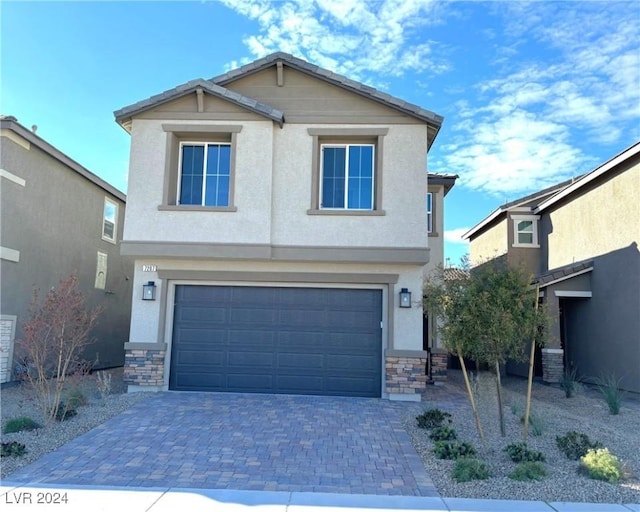 view of front facade with a garage