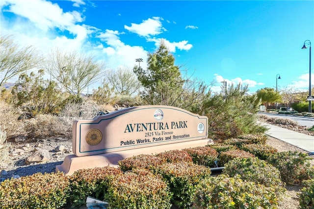 view of community / neighborhood sign