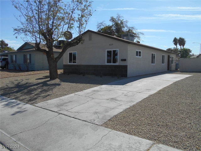 view of home's exterior