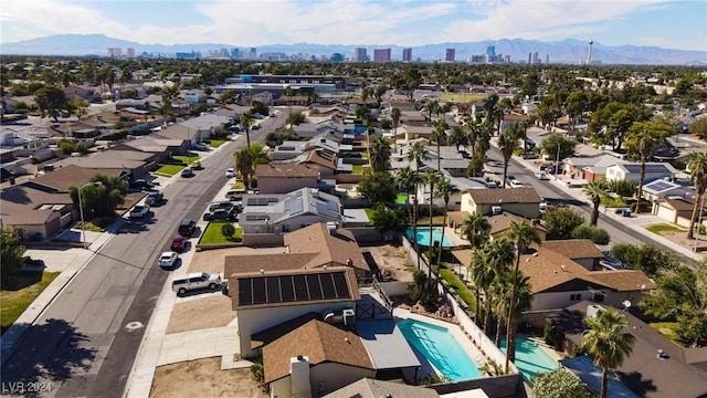 bird's eye view featuring a mountain view