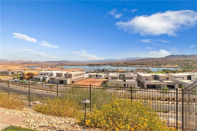 water view featuring a mountain view