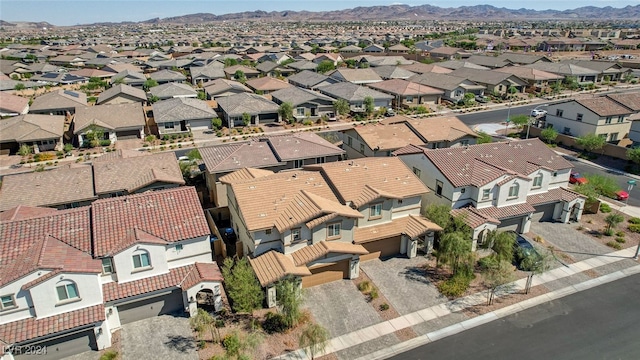 bird's eye view with a mountain view