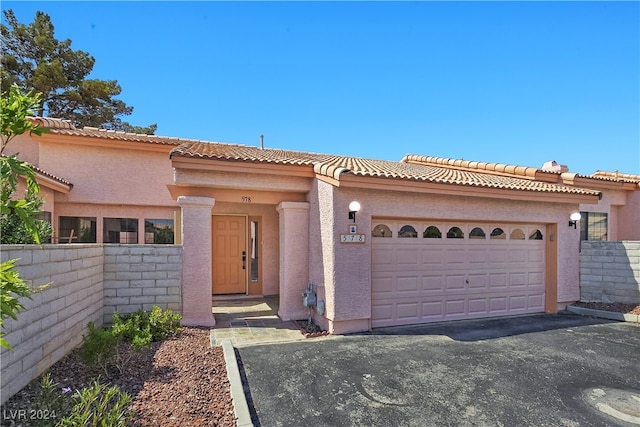 view of front of house featuring a garage