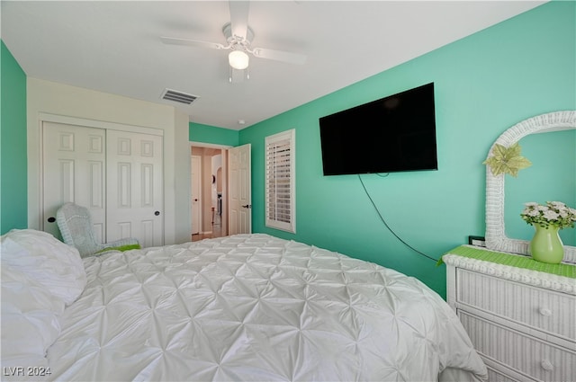 bedroom featuring a closet and ceiling fan