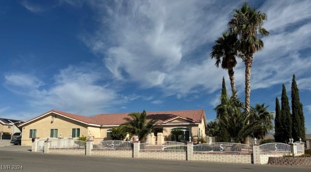 view of ranch-style home