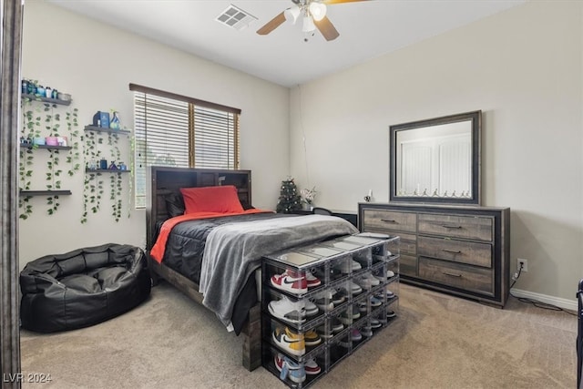 bedroom featuring carpet and ceiling fan