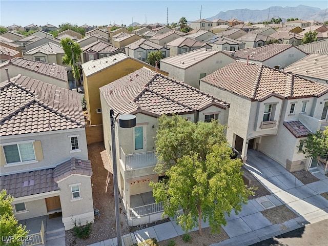 bird's eye view with a mountain view