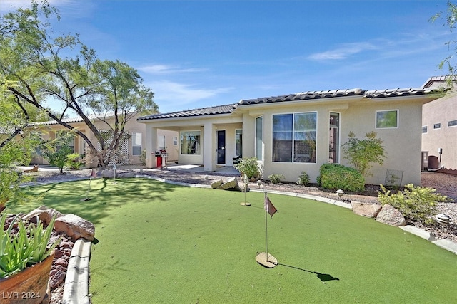 view of front of house featuring a patio