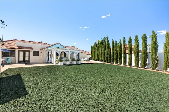 view of yard with a patio area