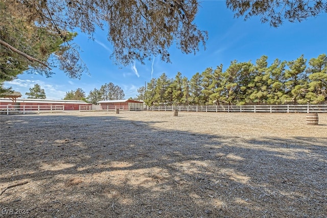 view of yard featuring a rural view