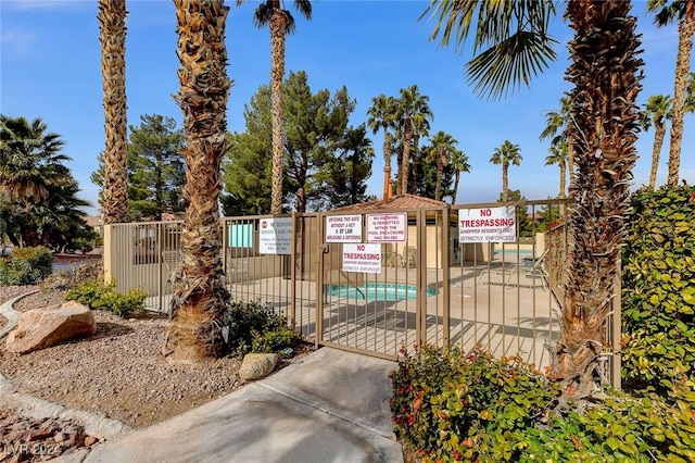 4810 Black Bear Rd Unit 202, Las Vegas, NV 89149 - view of gate